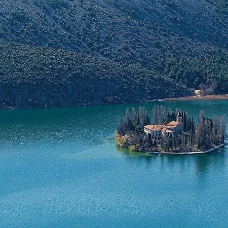 Two-bedroom In Brodarica *